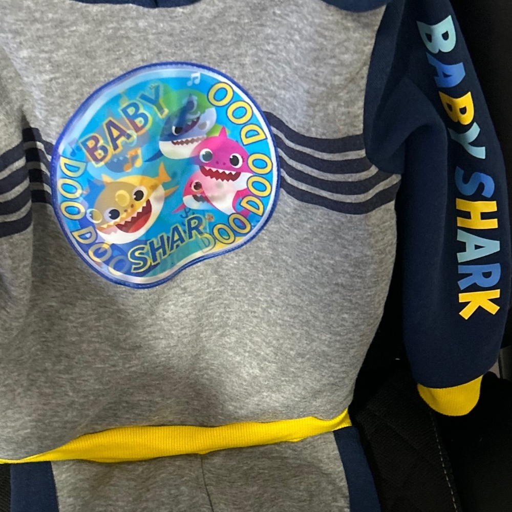 Baby Shark Set (long sleeve sweatshirt with matching long pants)